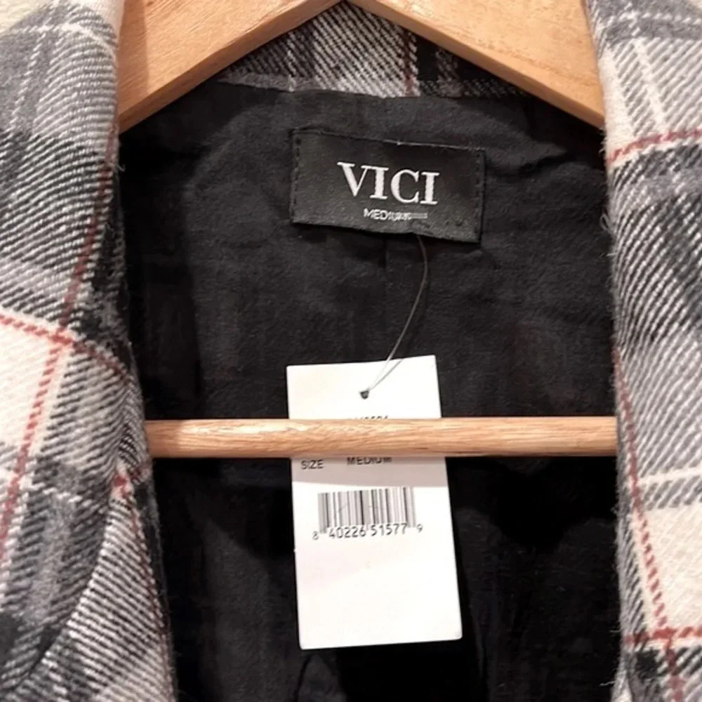 VICI COLLECTION Plaid Peacoat In Black Multi. size Medium